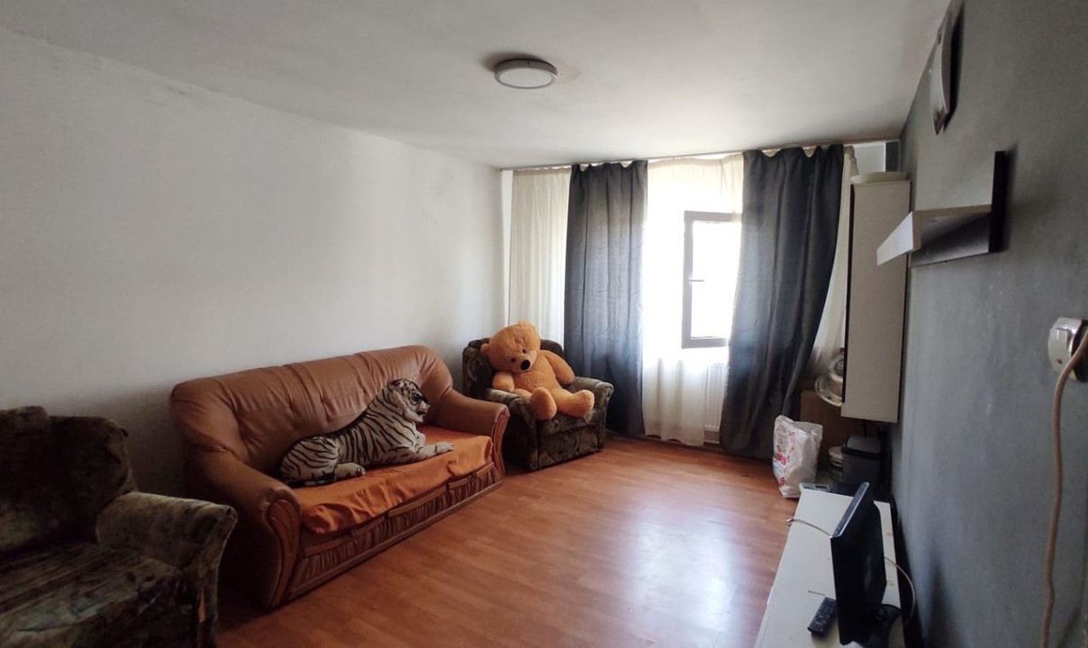 Apartament 3 Camere Decomandat /  Zona CET Anda 