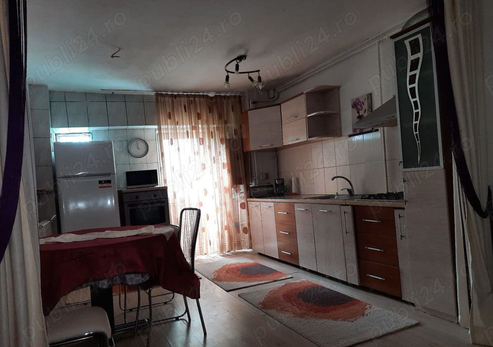 Apartament 4 camere zona Capitol | Spitalul Judetean