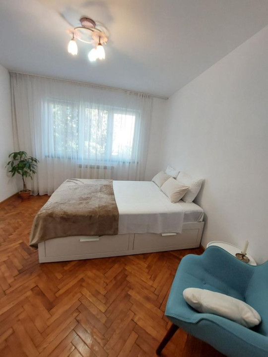 Apartament 4 camere zona City Park Mall