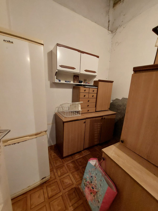 De vanzare casa 4 camere zona Spitalul Militar Constanta