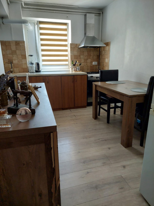 Apartament cu 2 camere Tomis Nord - zona Rustic - Constanta