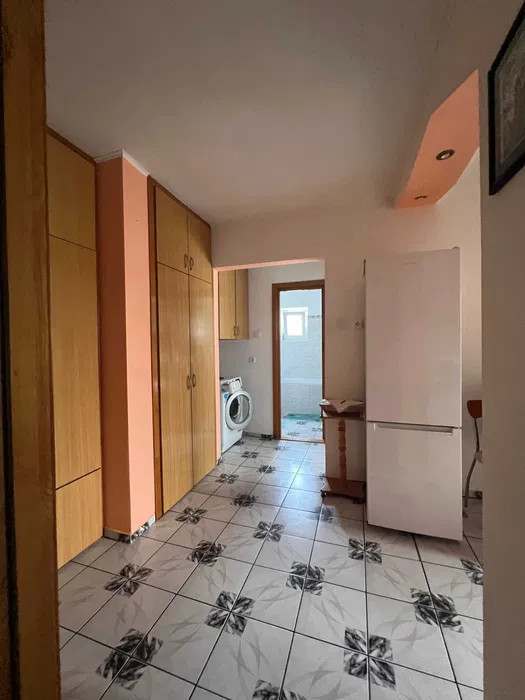 Apartament 2 Camere Decomandat / Poarta 6