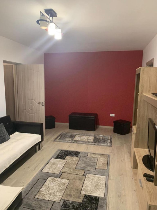 Apartament 2 camere zona Spitalul Judetean || Termen lung