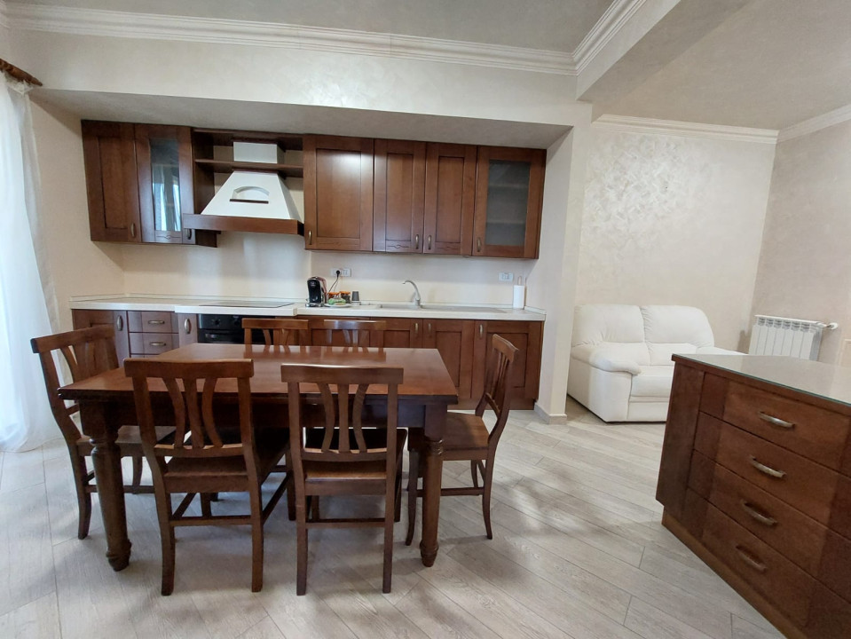 3 CAMERE  |  MAMAIA  | CENTRAL  