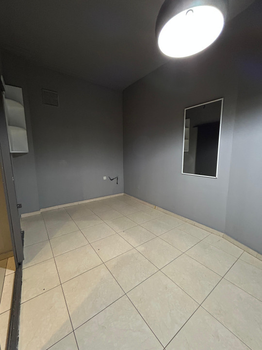 De inchiriat spatiu comercial / 75mp / Stradal