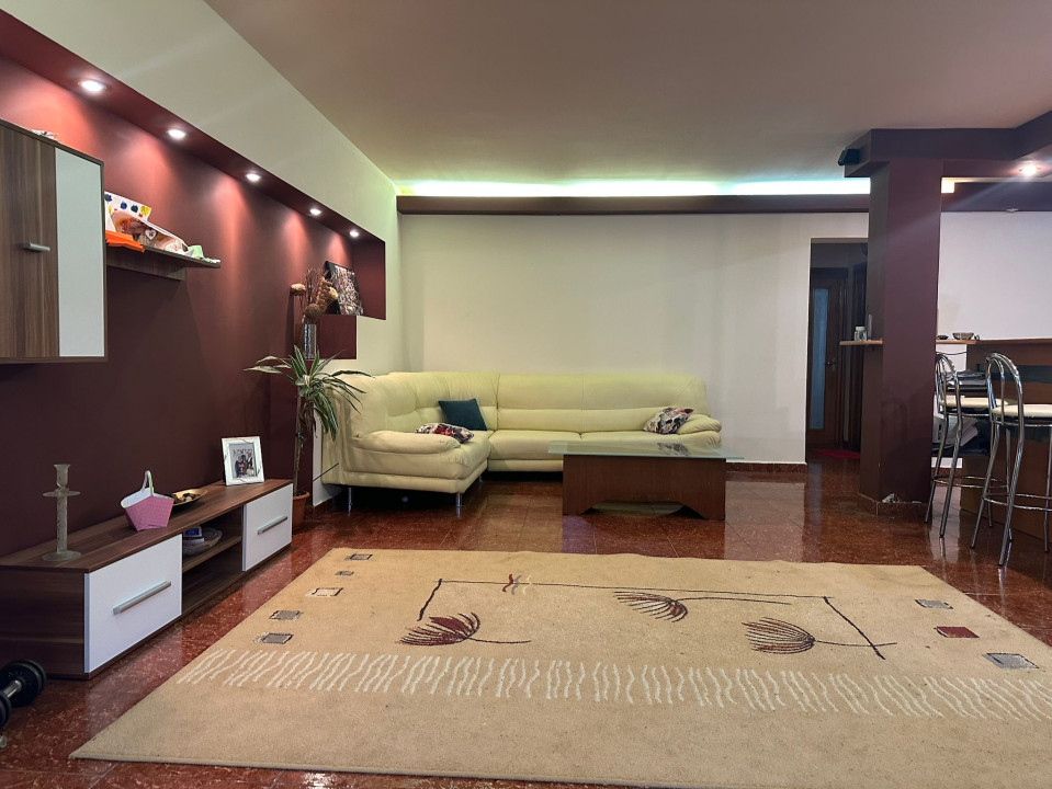 4 CAMERE | DECOMANDAT | ULTRACENTRAL