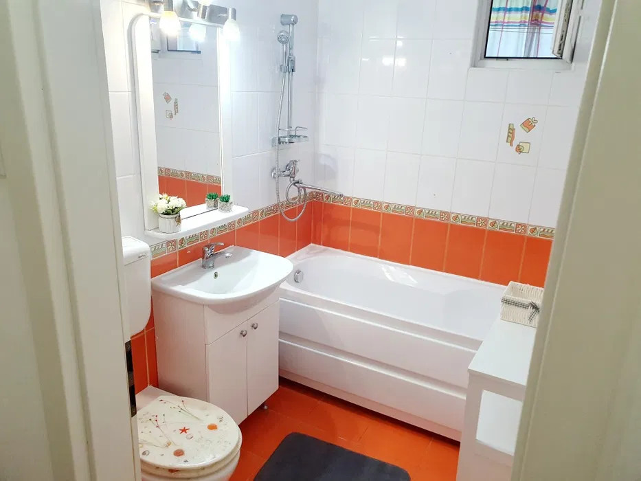 Apartament 2 camere zona Spitalul Judetean || Termen lung