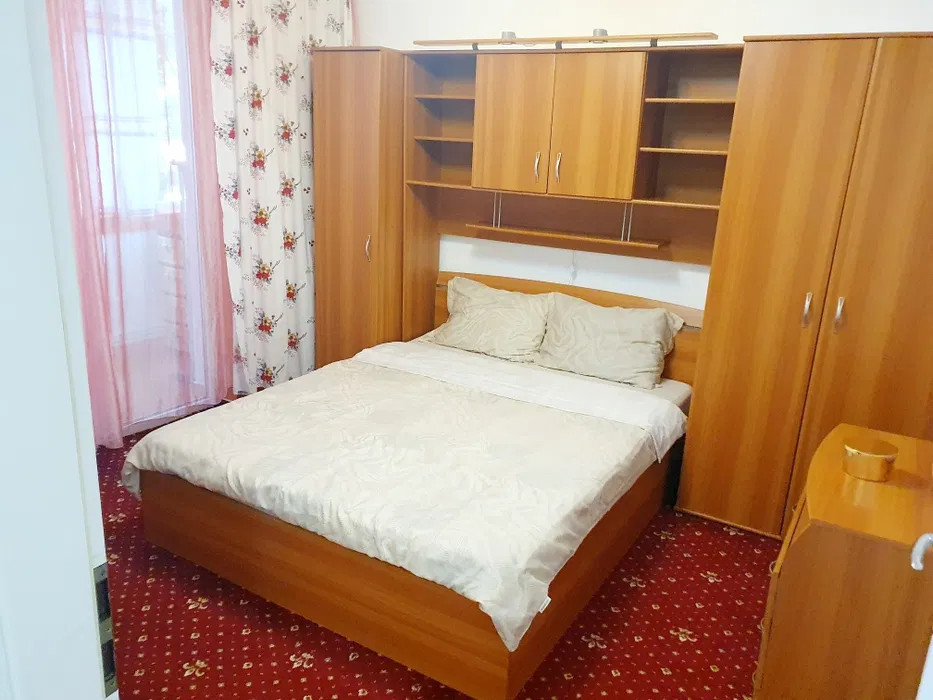 Apartament 2 camere zona Spitalul Judetean || Termen lung