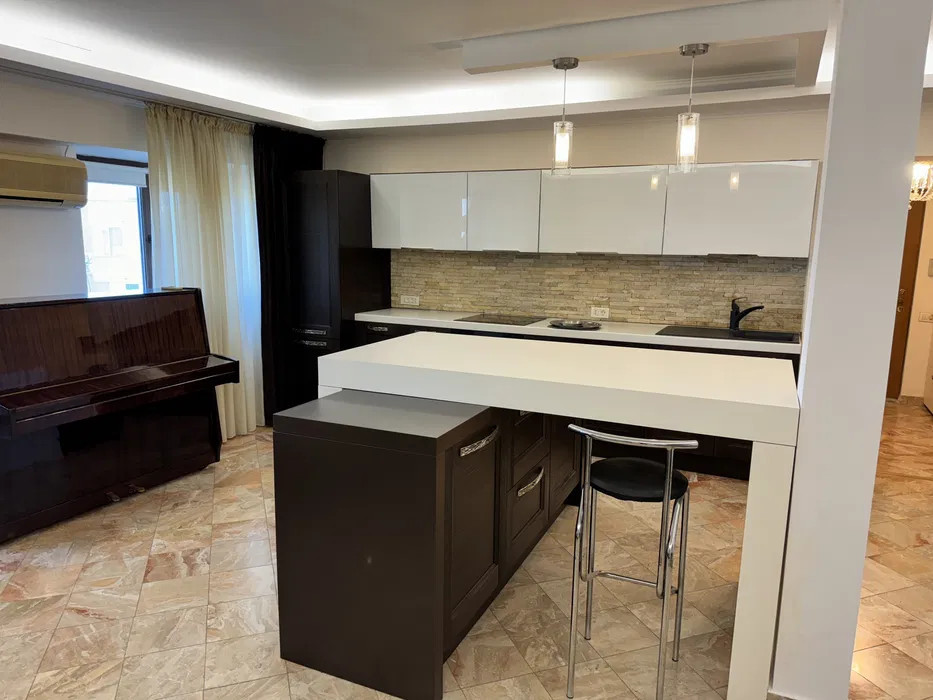 Apartament 4 camere zona City Park Mall || Stadion || Loc de parcare