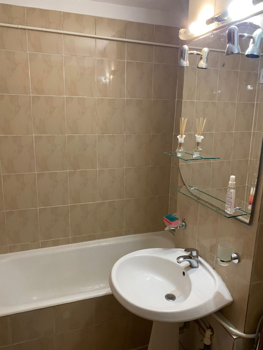 APARTAMENT 3 CAMERE | DECOMANDAT | ZONA VICTORIA | TERMEN LUNG