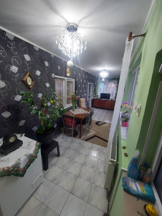 CASA 107 MP UTILI ZONA MEDEEA| 358  MP TEREN |