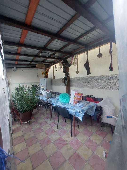 CASA 107 MP UTILI ZONA MEDEEA| 358  MP TEREN |