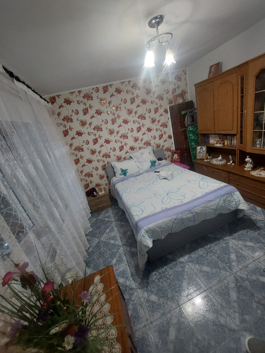 CASA 107 MP UTILI ZONA MEDEEA| 358  MP TEREN |