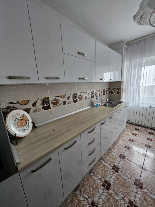 APARTAMENT 3 CAMERE | DECOMANDAT | GARA | TERMEN LUNG