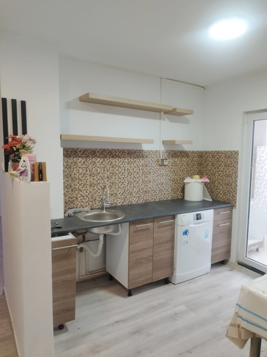 Apartament 3 Camere Decomandat | Zona CET Anda 