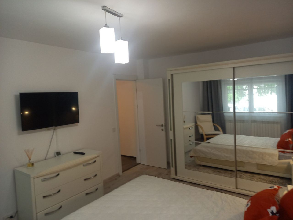 Apartament 2 camere decomandat lux 