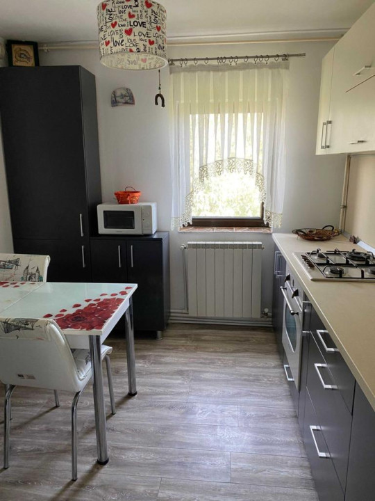 Apartament cu 3 camere decomandat Inel 1 