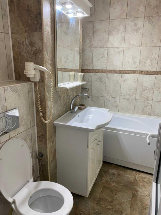 Apartament cu 3 camere decomandat Inel 1 