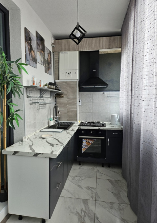 Apartament cu 2 camere lux zona Km 5