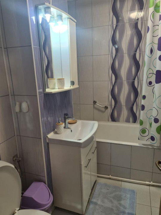 Apartament 2 camere decomandat Gara cu centrala proprie  