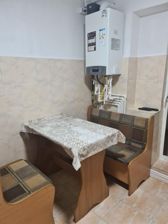 Apartament 2 camere decomandat Gara cu centrala proprie  