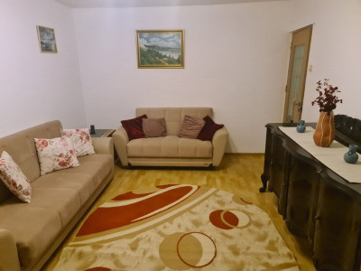 Apartament 2 camere decomandat Gara cu centrala proprie  