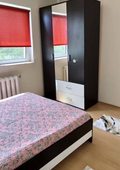 Apartament cu 2 camere decomandat Inel 1