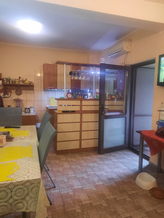 Pensiune | 10 camere | Delfinariu