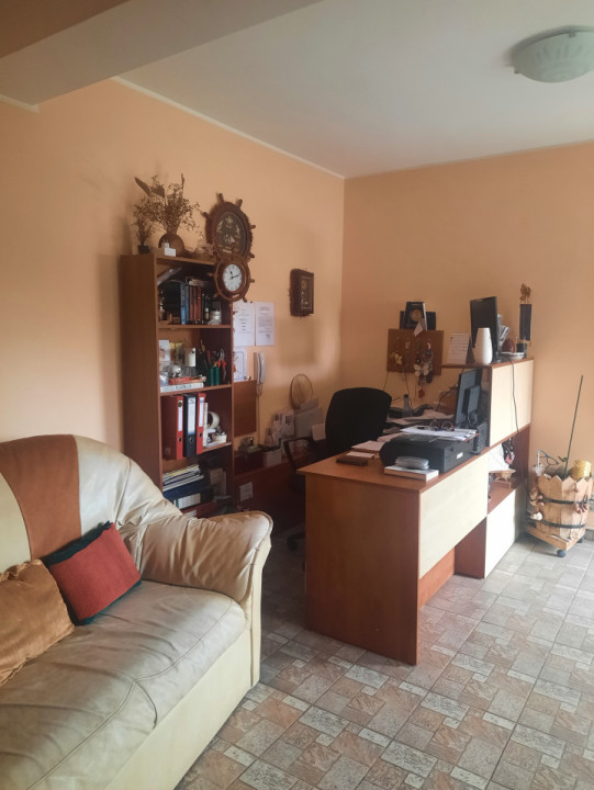 Pensiune | 10 camere | Delfinariu