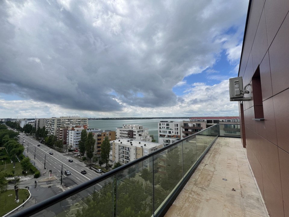 Mamaia. Butoaie. Penthouse view 360. Mare/Lac. Disponibil imediat