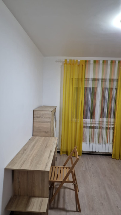 Apartament 3 camere zona Dacia Termen lung