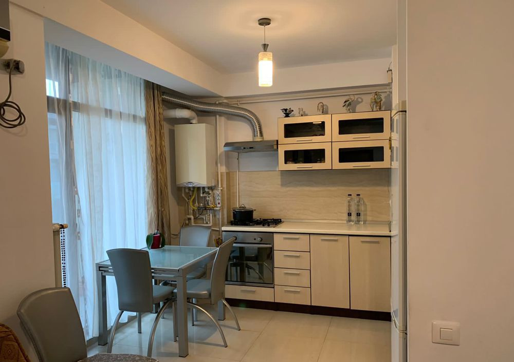 Apartament 2 camere zona Tomis Plus loc de parcare