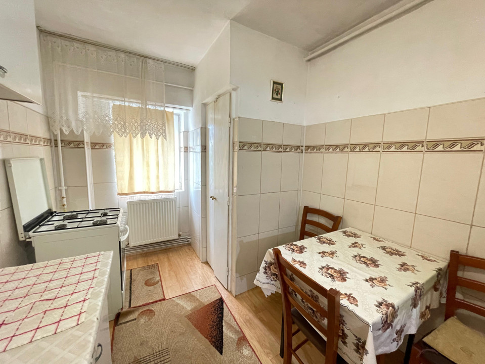 Apartament 2 camere zona Gara Termen lung