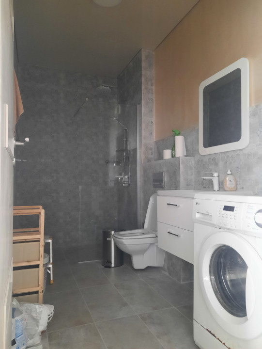 Apartament 2 camere, decomandat la alb sau la gata