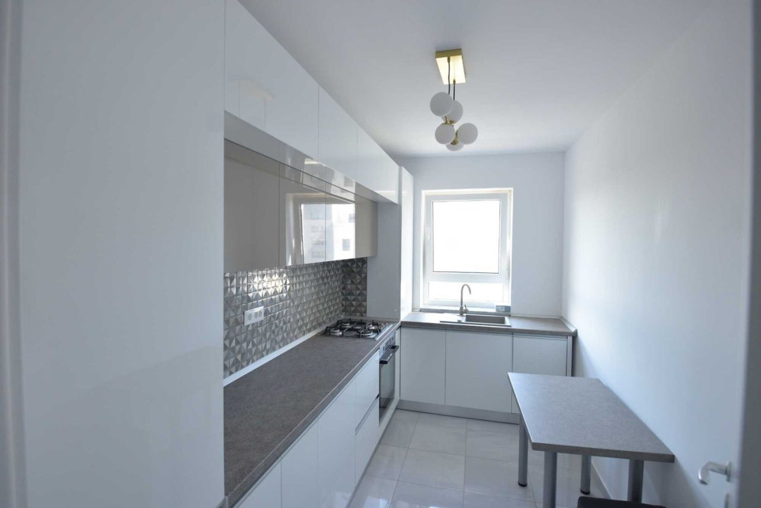 Apartament 2 camere zona Tomis Plus_loc de parcare